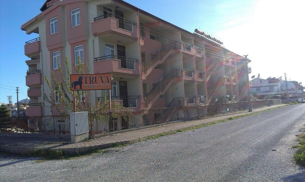 Andros Family Club Aparthotel Side Exterior foto